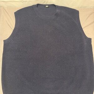 Uniqlo Men's Dark Blue Crewneck Sweater Vest